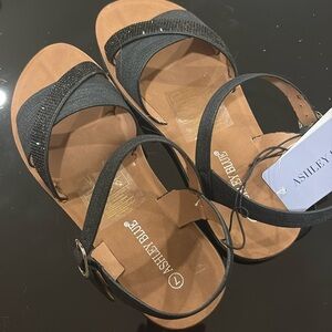 Sandals Never Worn Size 7